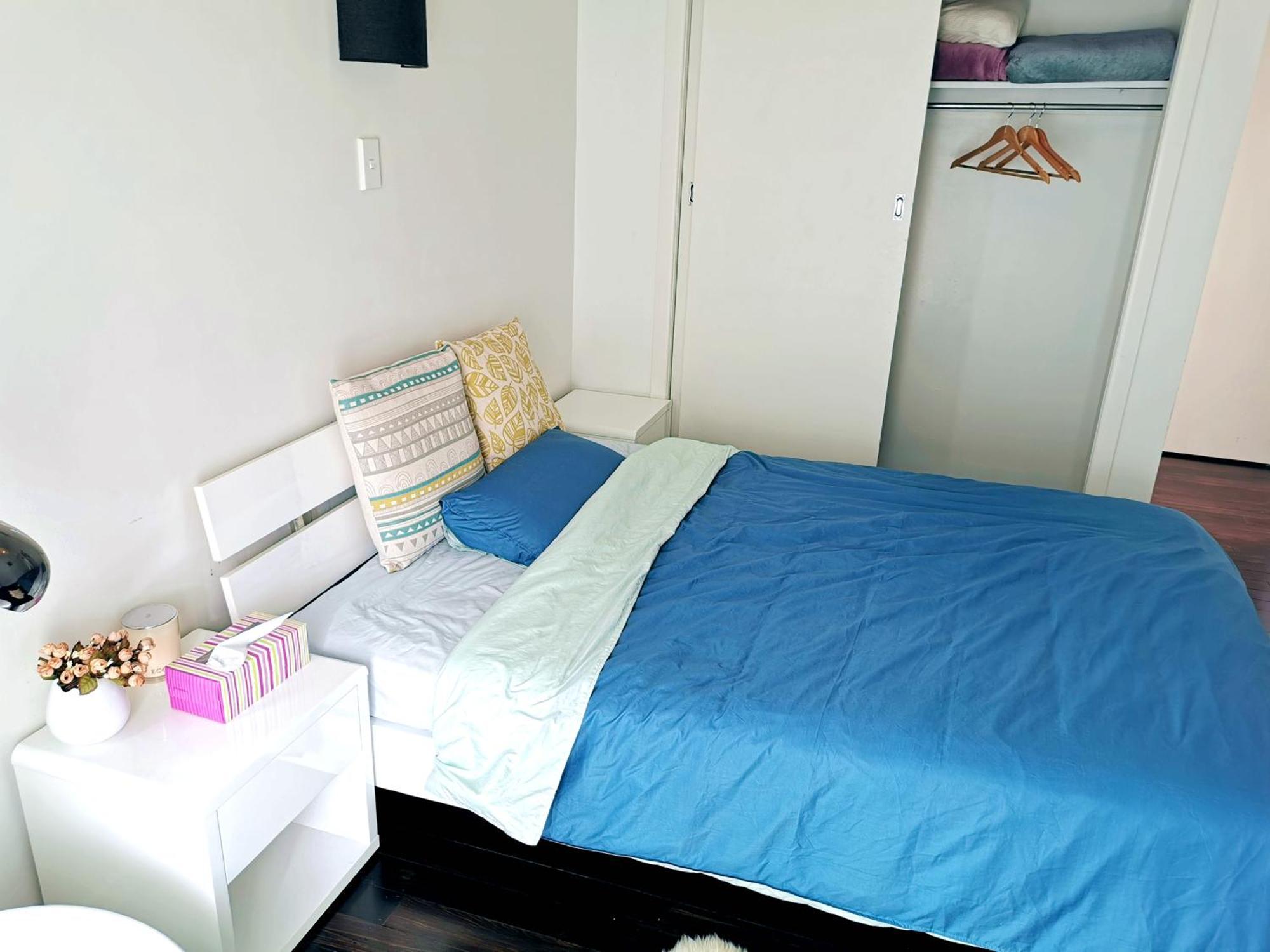 Separate Entry Guest Room With Private Bathroom In Forrest Hill Auckland Exterior photo